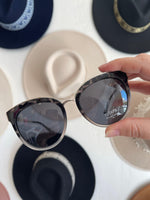 (7) FLOATS Polarized GLOSS Gradient Tortoise Round Frame Sunglasses - Grey - Pineapple Lain Boutique